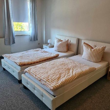 2 Raum Wohnung Im Dg Zwickau Luaran gambar