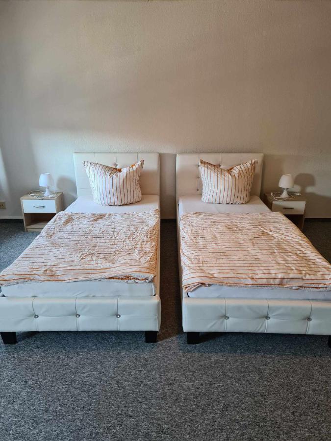 2 Raum Wohnung Im Dg Zwickau Luaran gambar